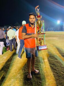 32 Adnan Talah
